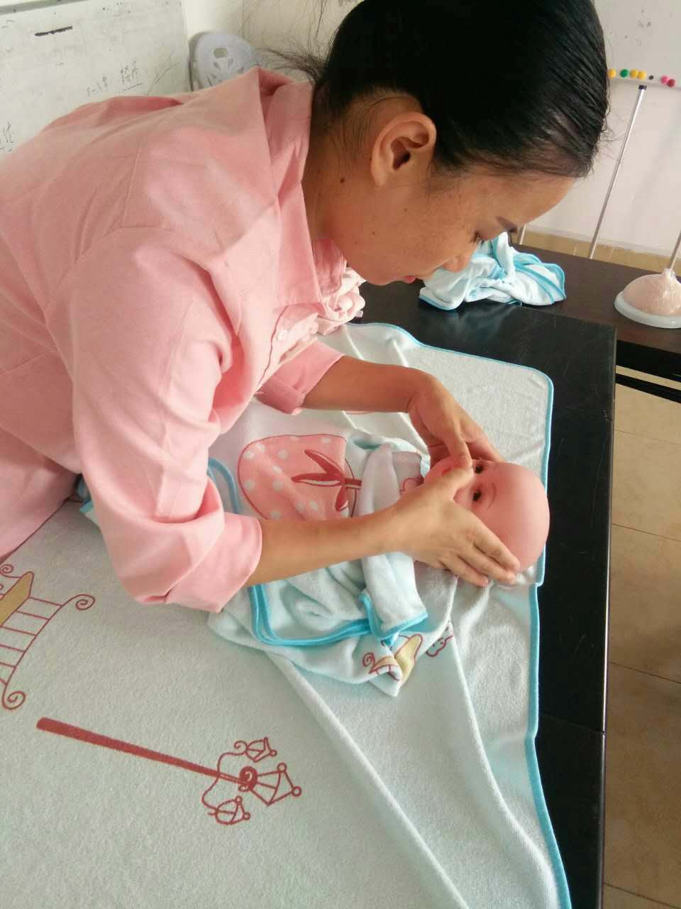 重大利好!孔雀河住家家政員免費(fèi)培訓(xùn)開(kāi)班了!